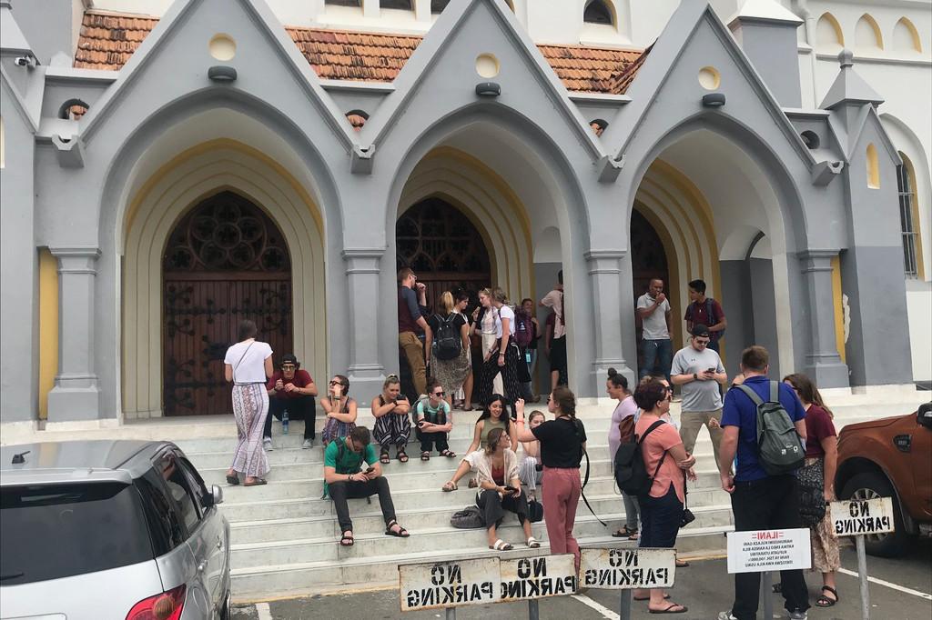 Students on a j项 study tour in 坦桑尼亚.