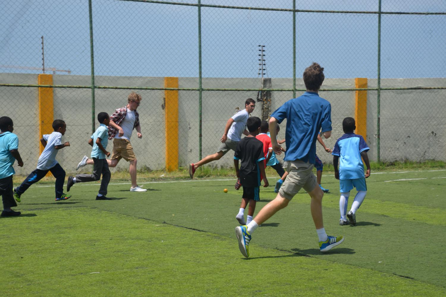 Students in 坦桑尼亚.